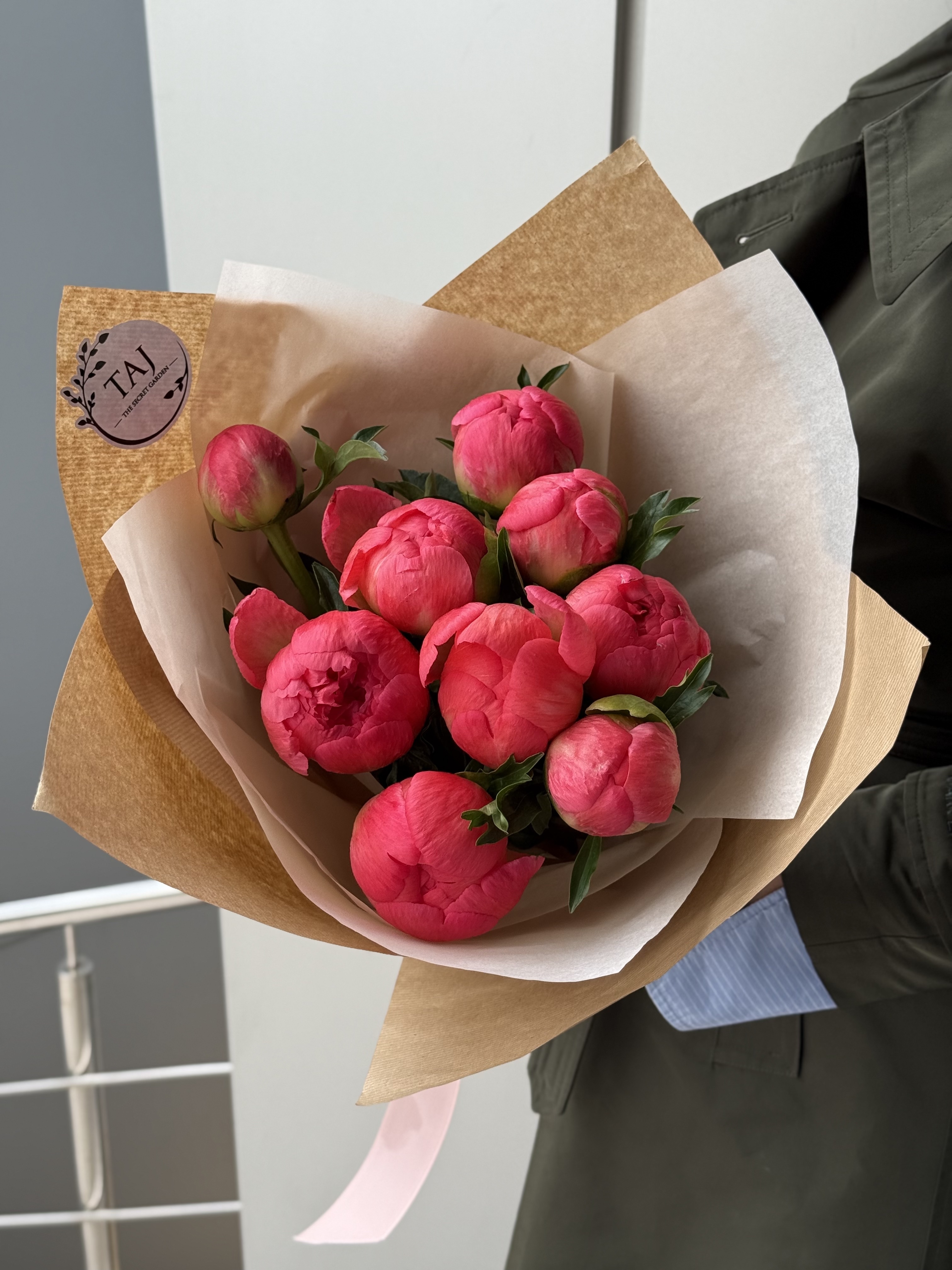 Coral - buchet bujori